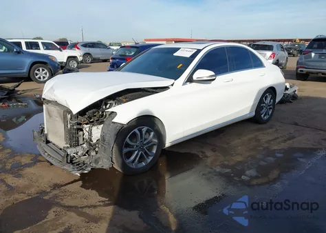 2018 Mercedes-Benz C 300 from USA, damaged, VIN 55SWF4JB9JU239712
